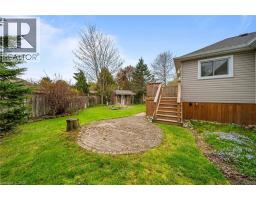 16 MACPHERSON Drive - 41