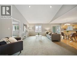 16 MACPHERSON Drive - 7