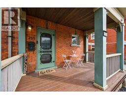 265 DOLPH Street N - 3