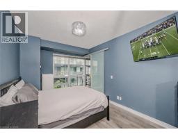 15 JAMES FINLAY Way UnitNo. 917 - 10
