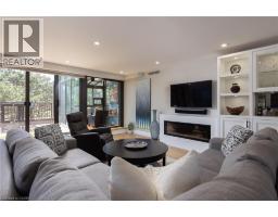 100 LAKESHORE Road E UnitNo. 303 - 12