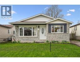 49 BROKEN OAK Crescent - 1