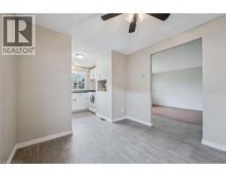 49 BROKEN OAK Crescent - 11