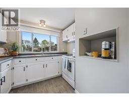 49 BROKEN OAK Crescent - 13