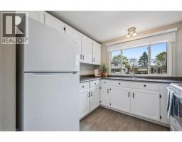 49 BROKEN OAK Crescent - 14