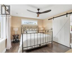 735 GEORGE Street - 10