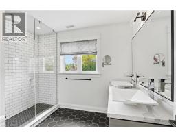 735 GEORGE Street - 16