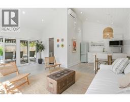 735 GEORGE Street - 19