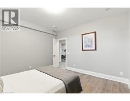 41 SHAKESPEARE Road - 35