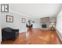 147 CHURCHILL Drive - 10