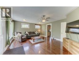 271 LONDON Road W - 13