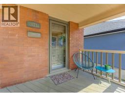 271 LONDON Road W - 2