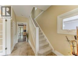271 LONDON Road W - 3