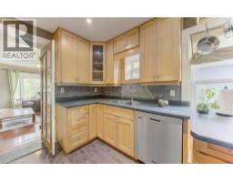 271 LONDON Road W - 8