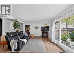 269 ROBINSON Street - 25