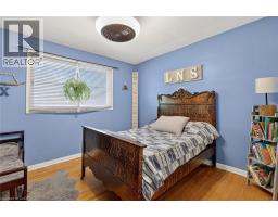 269 ROBINSON Street - 35