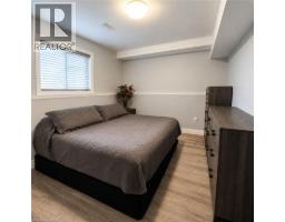 70 HALLIDAY Drive - 24