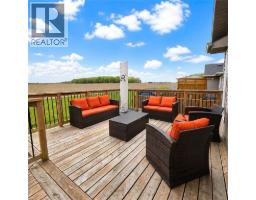 70 HALLIDAY Drive - 26