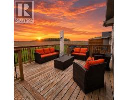 70 HALLIDAY Drive - 29