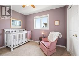 76 STIEFELMEYER Crescent - 25