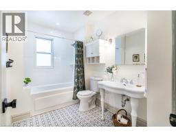 3 FALLSVIEW Road - 18