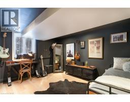 3 FALLSVIEW Road - 32