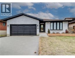 43 SOUTHVIEW Crescent - 1