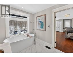 51 PARK Road S - 22