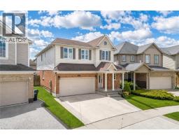 437 BEAUMONT Crescent - 2