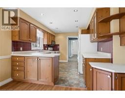 28 STRAUSS Court - 14