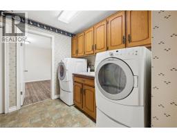 28 STRAUSS Court - 18
