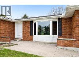28 STRAUSS Court - 2