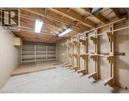 28 STRAUSS Court - 32