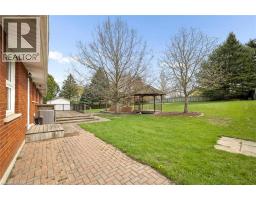 28 STRAUSS Court - 34
