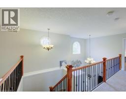 76 KENNEDY Road - 24