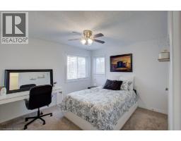 76 KENNEDY Road - 25