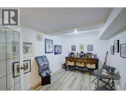 76 KENNEDY Road - 34