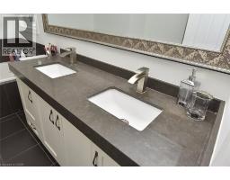 74 LAMPMAN Drive - 34