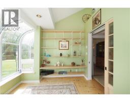 159 RIVERBANK Drive - 8