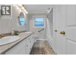 11 THISTLE Court - 18