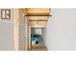 271 RICHVALE Drive S UnitNo. 56 - 33