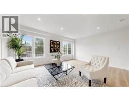 271 RICHVALE Drive S UnitNo. 56 - 7