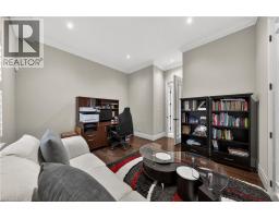 245 JOSEPH SCHOERG Crescent - 22