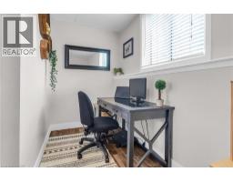 22 LORRAINE Avenue - 23