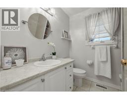 444 BURNETT Avenue - 31