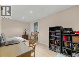 444 BURNETT Avenue - 36
