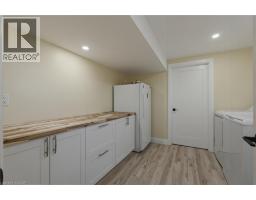 21 LENA Crescent - 25