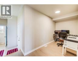 518 KROTZ Street W - 11