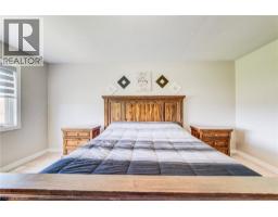 518 KROTZ Street W - 27
