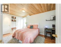 409 TOWER HEIGHTS Drive - 10